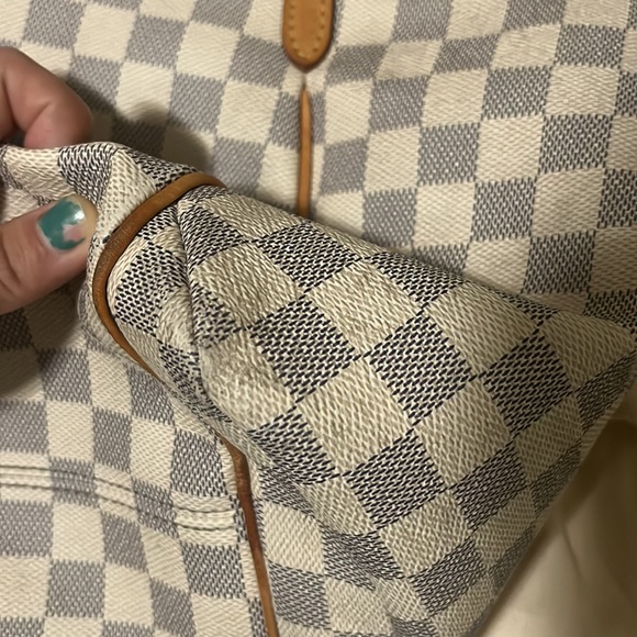 SOLD Louis Vuitton Totally MM Damier Azur - Picture 6 of 17